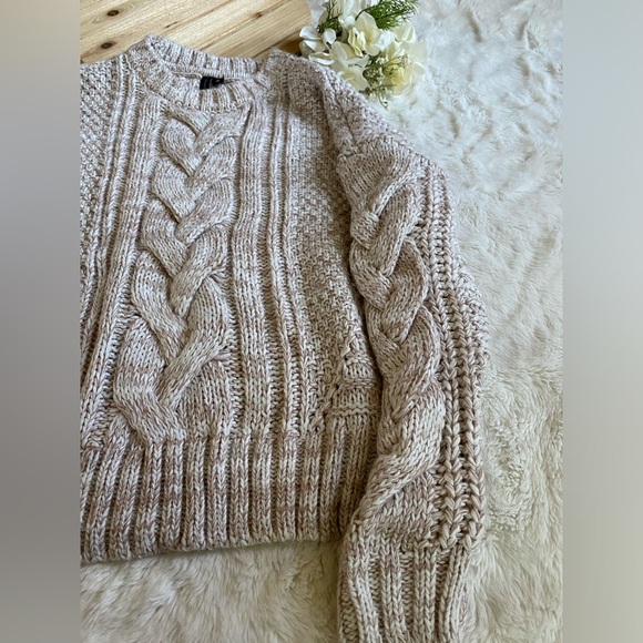 Moon & Madison | Cable Knit Sweater - Picture 3 of 5